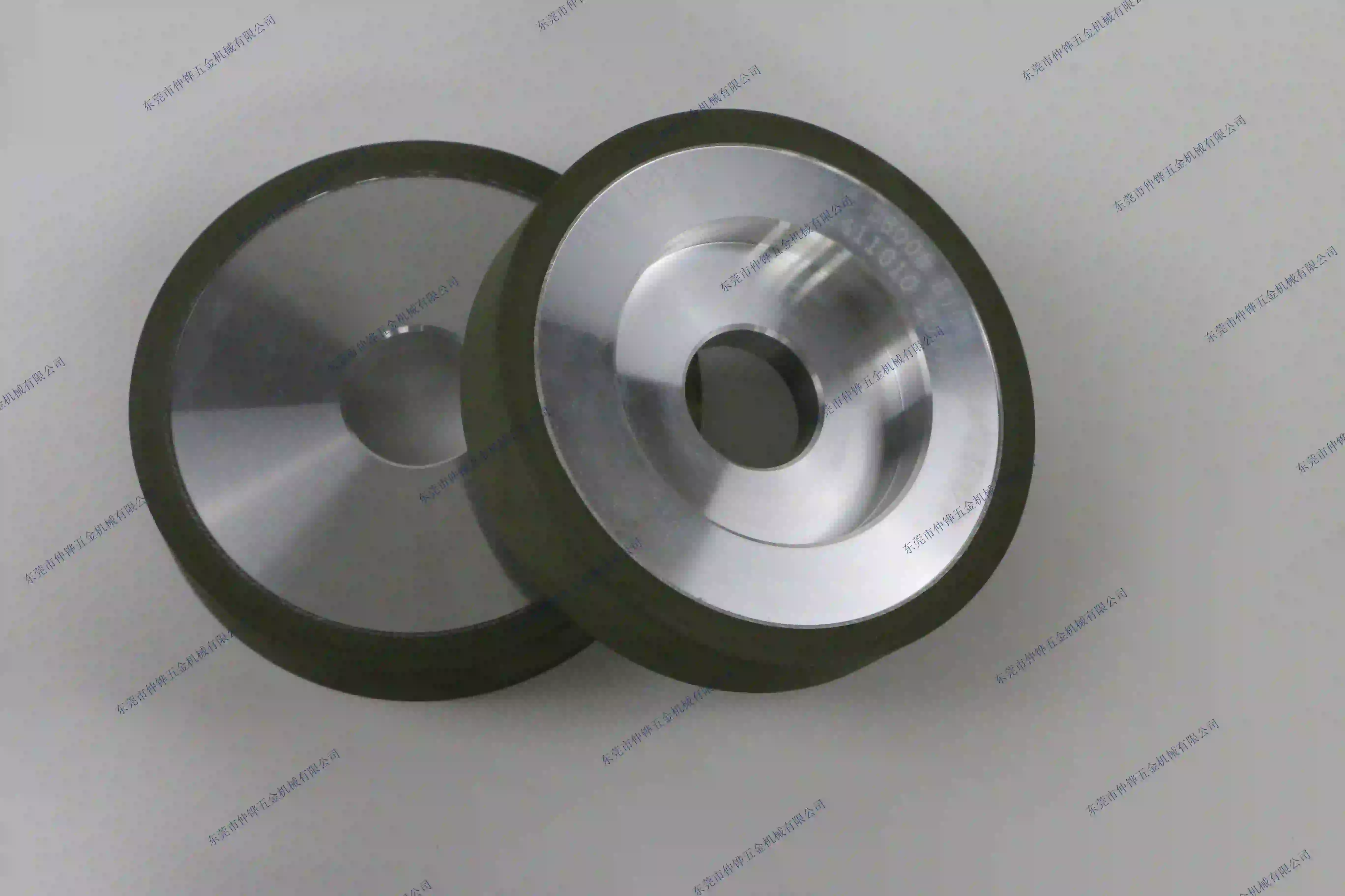 SinoGrind Resin-bonded diamond grinding wheels, suitable for grinding carbide tools